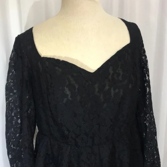 NWT Torrid Peplum Lace Puff Sleeve Top - Picture 9 of 9